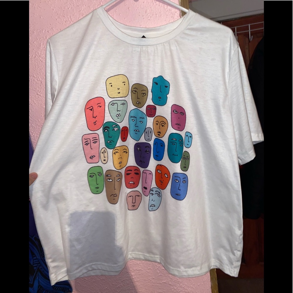 Graphic tee